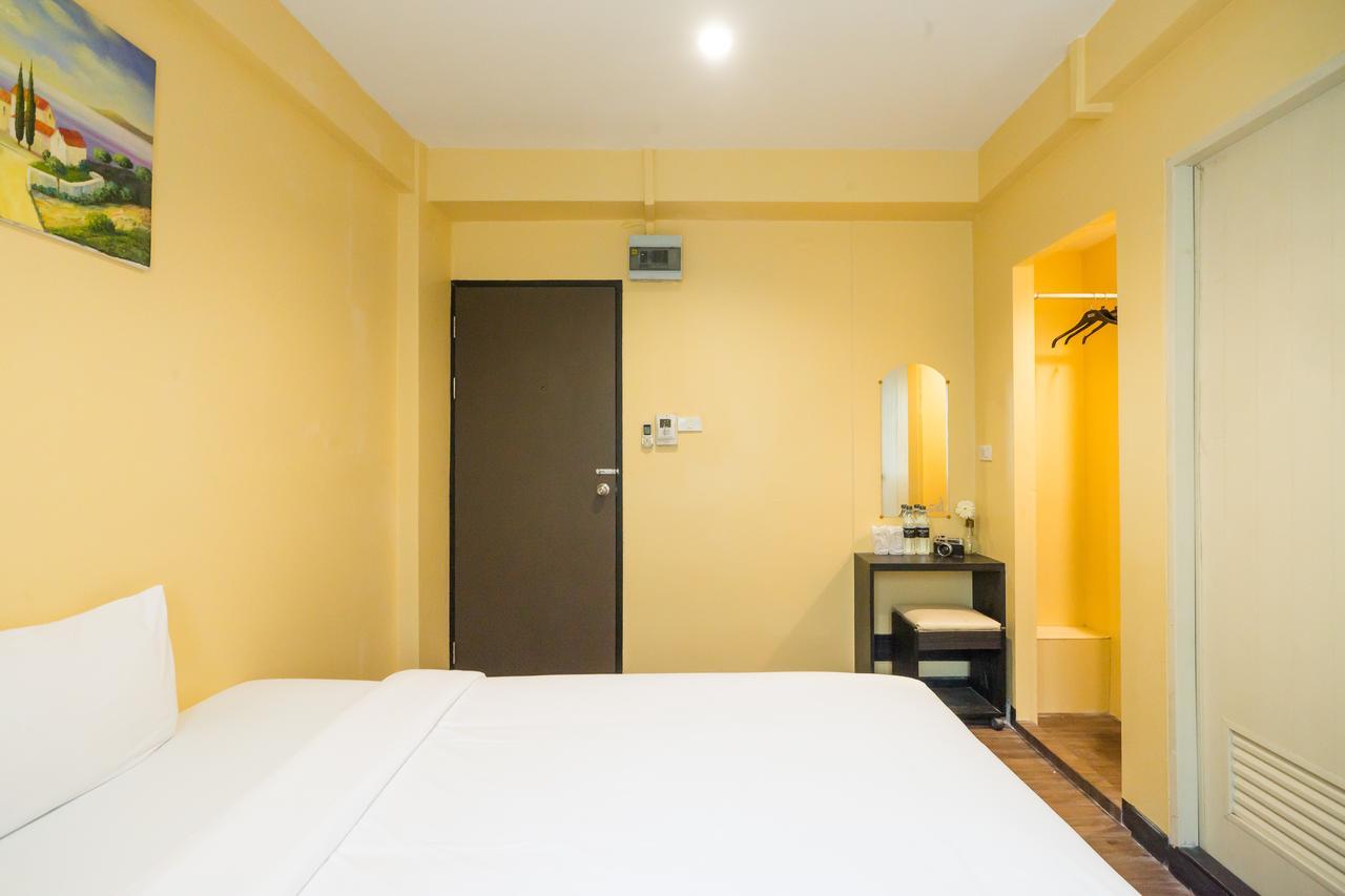 The Corner Ratchada Hotel Bangkok Luaran gambar